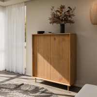 Balcão gabinete alto com 2 portas no acabamento em cera natural com toque acetinado / Coleção Jazz